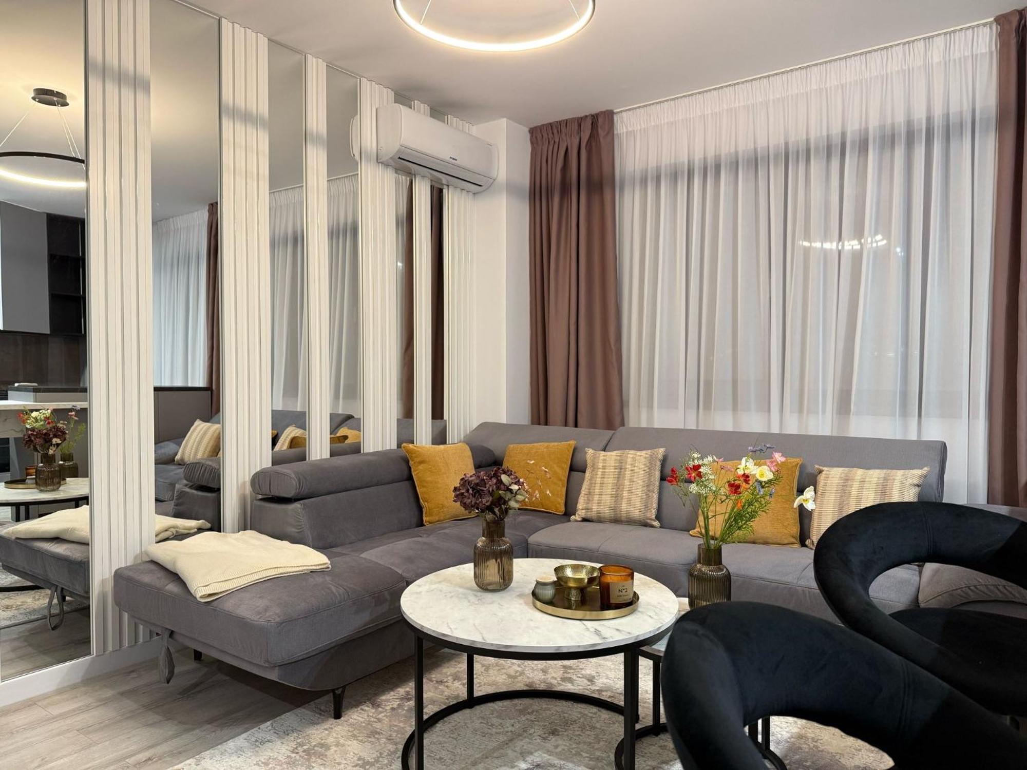 Luxevibe Apartments Near Mall Moldova 이아시 외부 사진