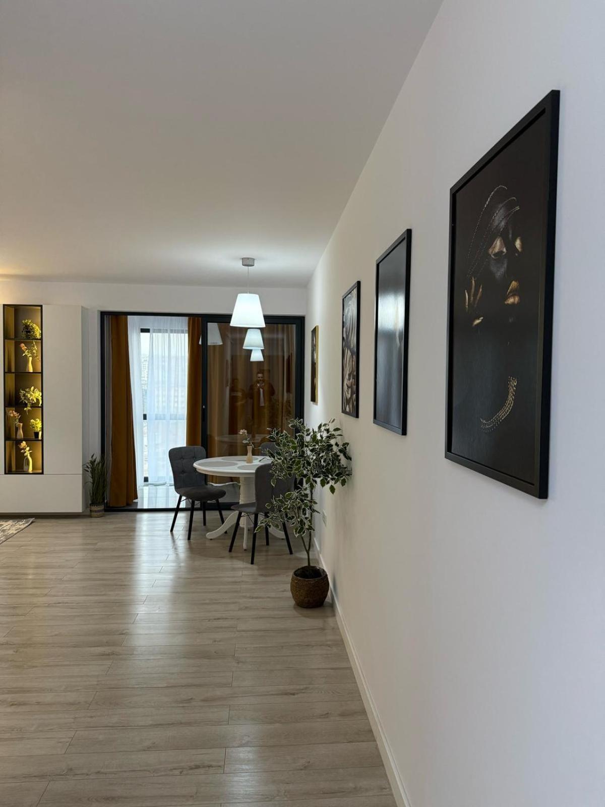 Luxevibe Apartments Near Mall Moldova 이아시 외부 사진