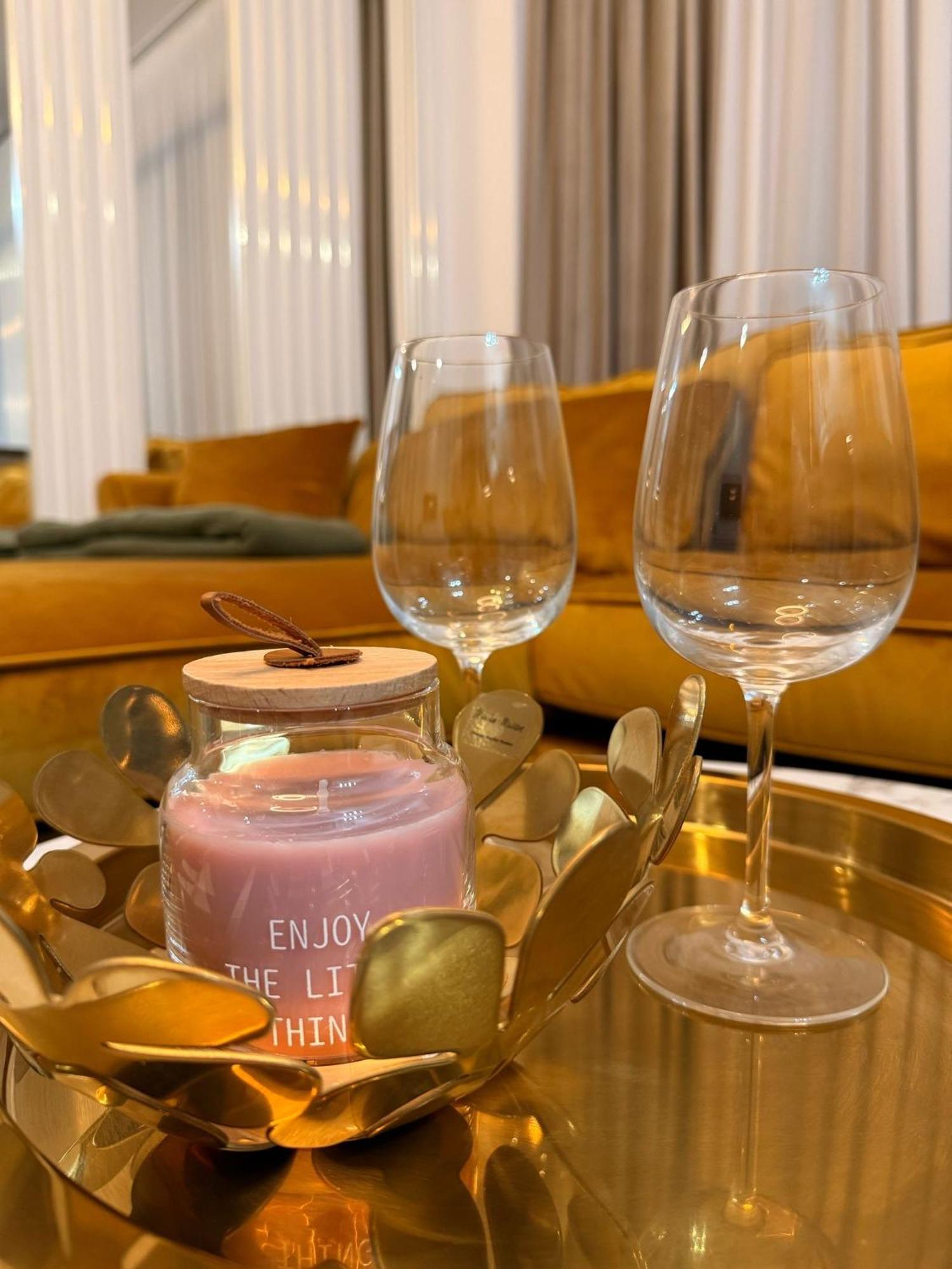 Luxevibe Apartments Near Mall Moldova 이아시 외부 사진